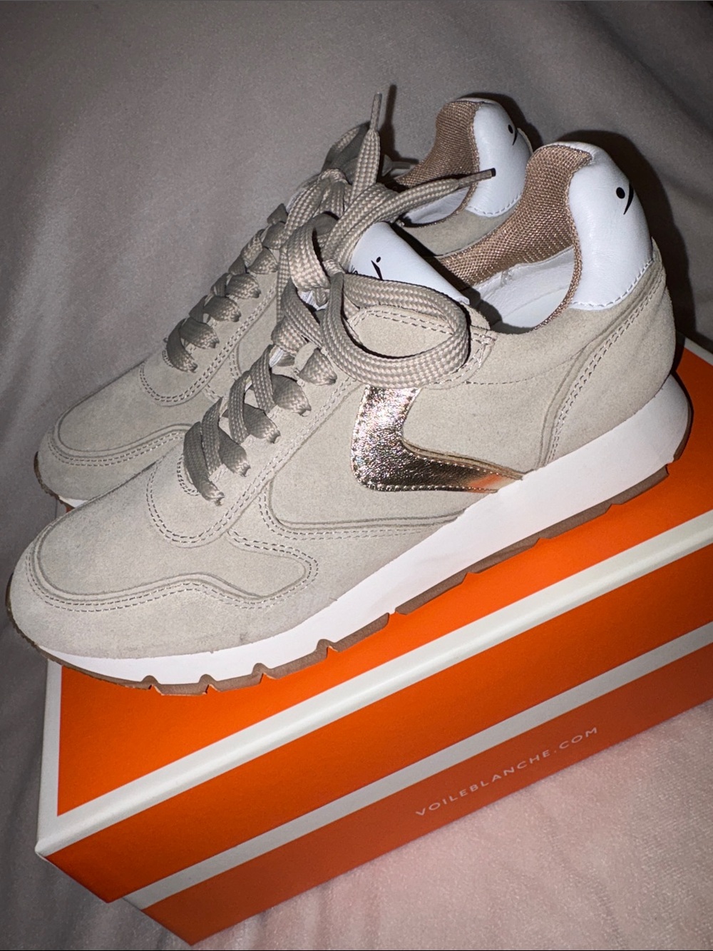 NWT VOILE BLANCHE JULIA Suede Sneaker in Beige - Platino - Picture 14 of 16